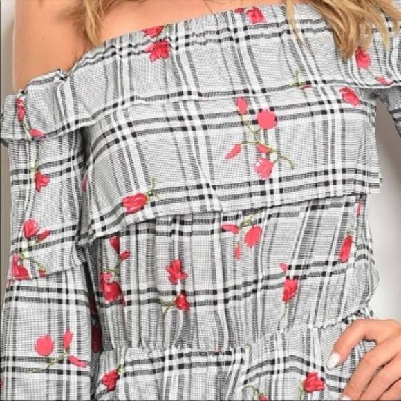 Miss Love Off The Shoulder Bell Sleeve Shorts Romper Black Plaid Cherry Small - Picture 3 of 12